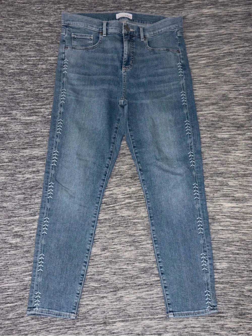 LOFT Modern Skinny Crop Embroidered Side-Trim Jeans